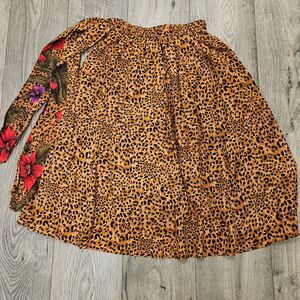 Vintage SK & Company Petite Leapard Skirt with Belt Woman Size 4